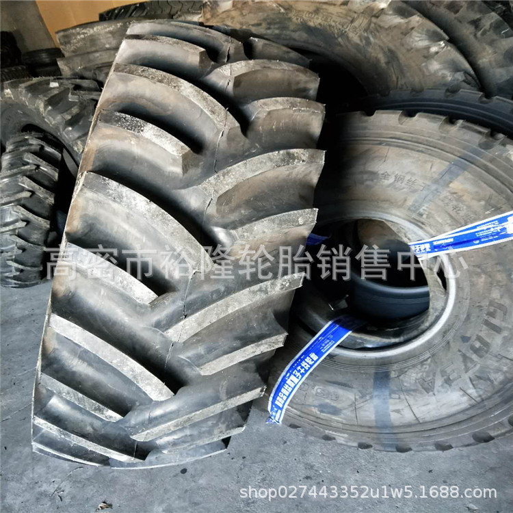 销售 20.8-38 20.8-42 农用拖拉机加密人字轮胎
