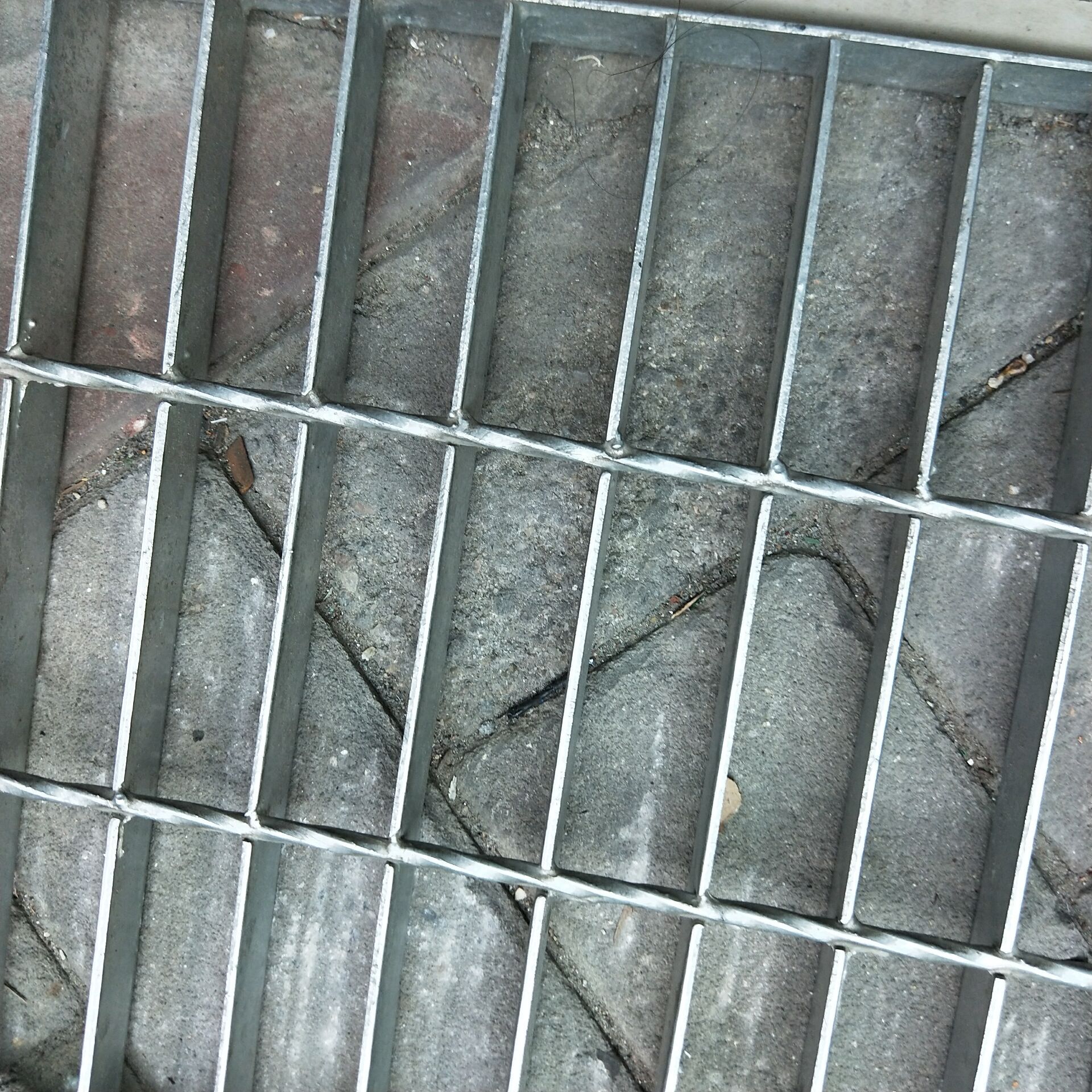 镀锌钢格栅盖板  深圳平湖全顺达 平台格栅板  质量保障 不变形