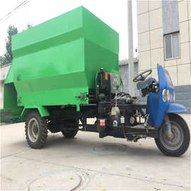 大丰牌自走式电动撒料车 养殖业撒料车图片 投料撒料车价格