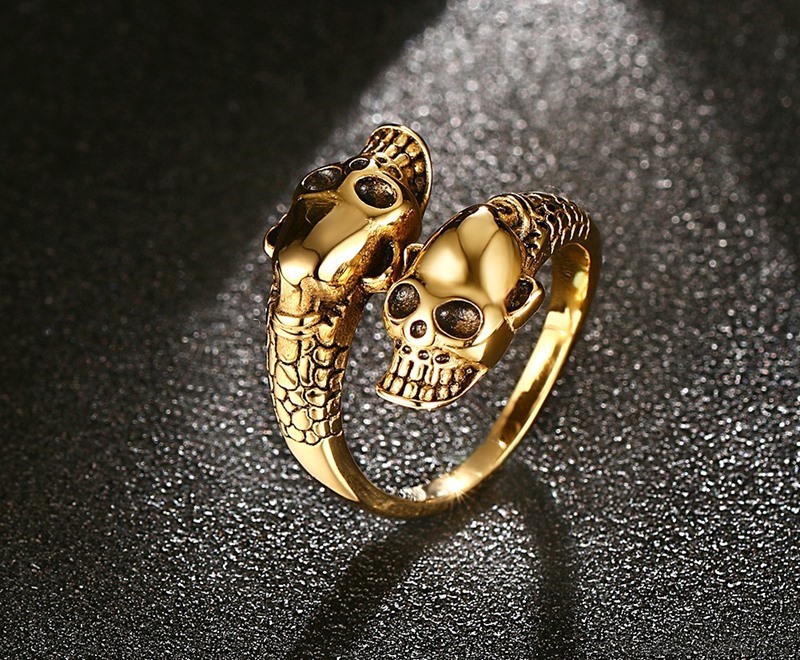 Skull Ring Side View