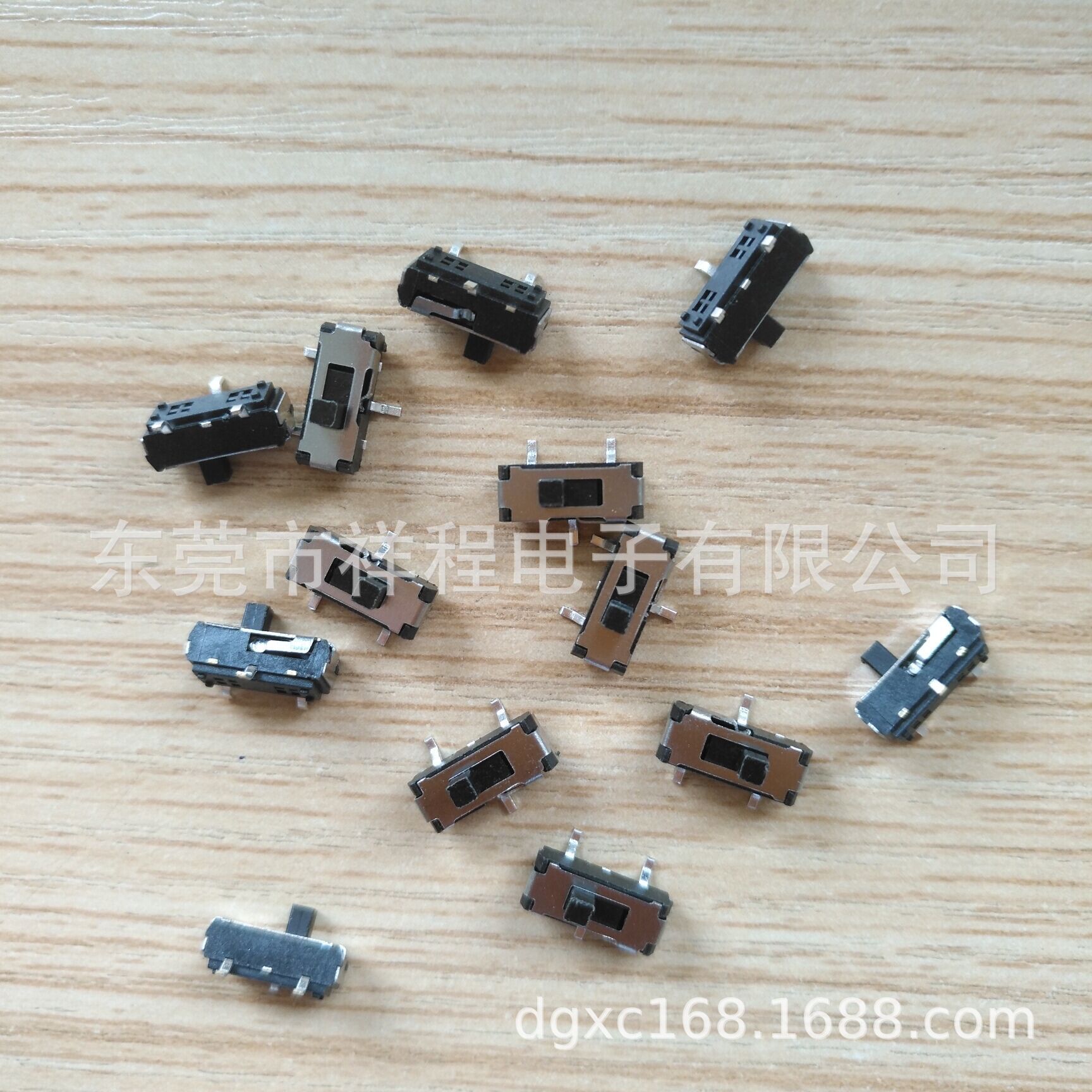 销售3脚正贴微型拨动开关贴片式滑动开关