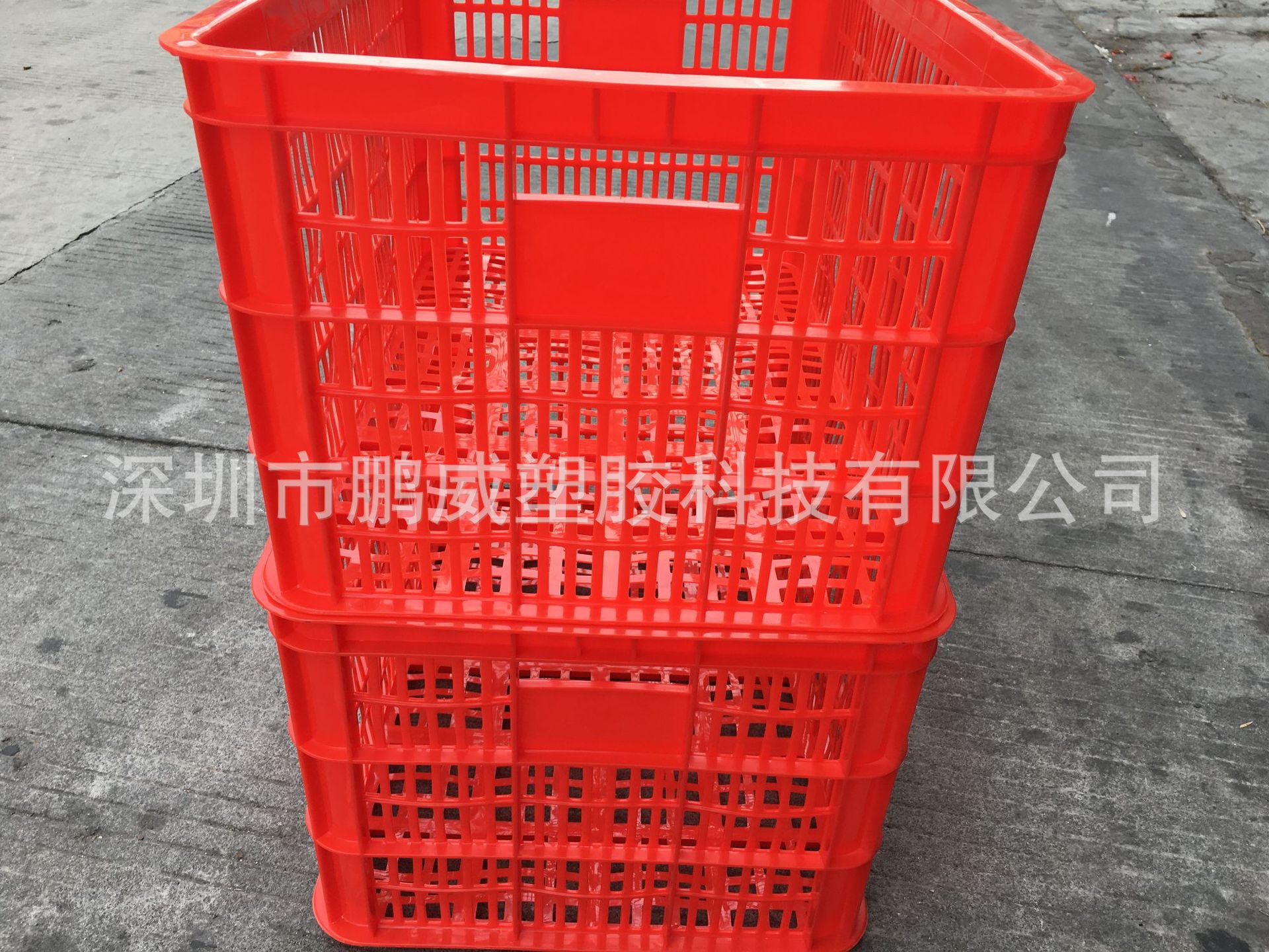 观澜红色塑料周转筐 水果蔬菜运输筐 制衣厂流水线专用加厚周转筐