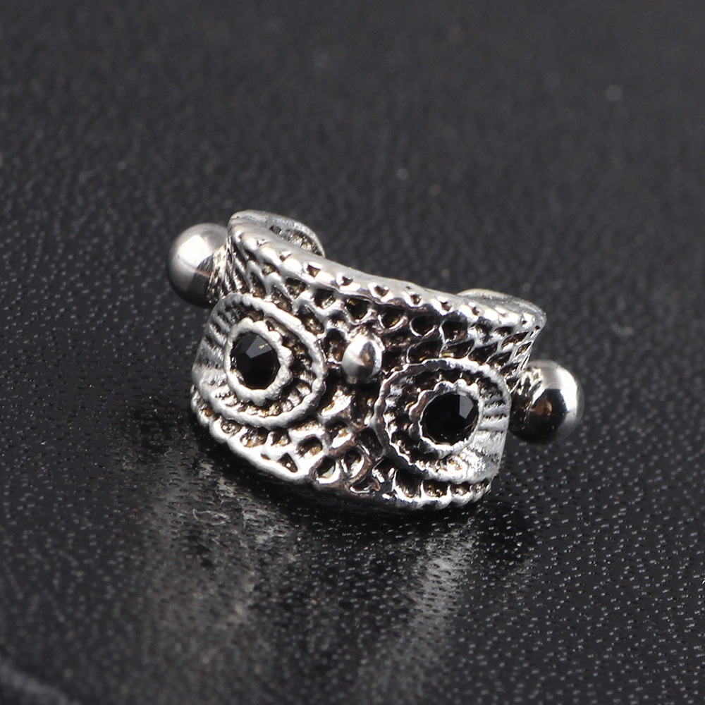 Labret piercing jewelry detail image