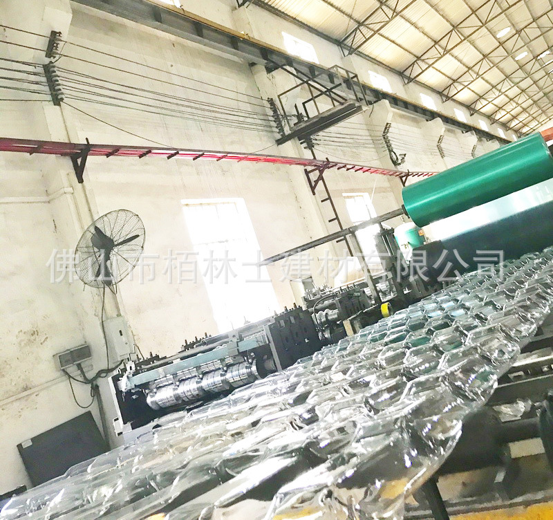 厂家供应广州深圳东莞惠州各种PC采光波浪瓦透明琉璃树脂瓦