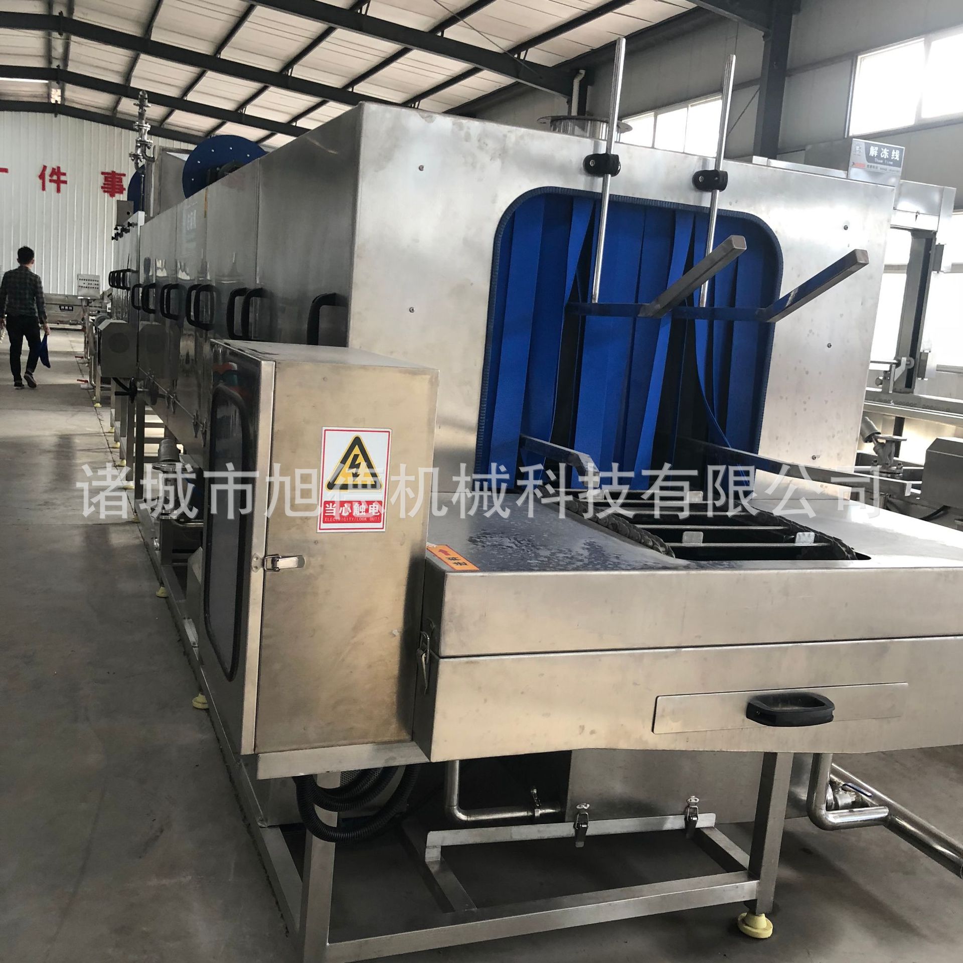 厂家直供 全自动食堂餐盘清洗机 高压喷淋周转箱周转箱清洗烘干机