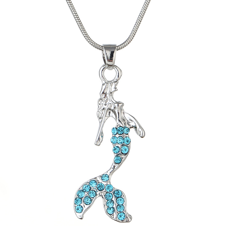 Labret piercing jewelry detail image