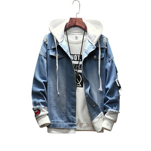 Men’s hooded washed denim jacket in spring and Autumn