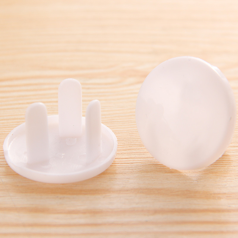 children socket Protective cover Three bulk dustproof Get an electric shock intelligence socket smart cover baby Protective cover