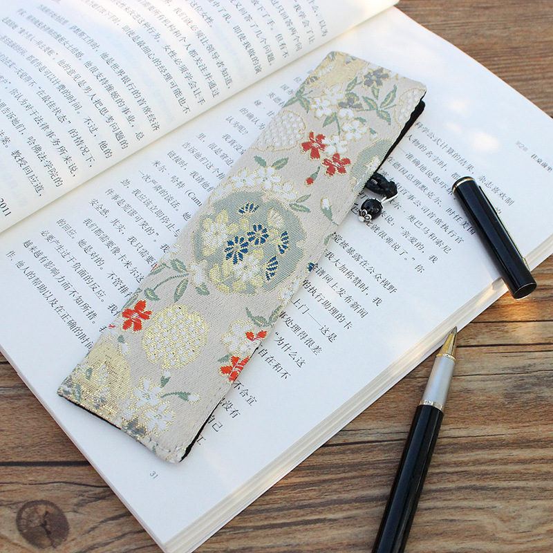 [Qian Li]Cloth hand Pen Pencil bag Storage bag Single Gilding Brocade Fabric Cap of a pen goods in stock