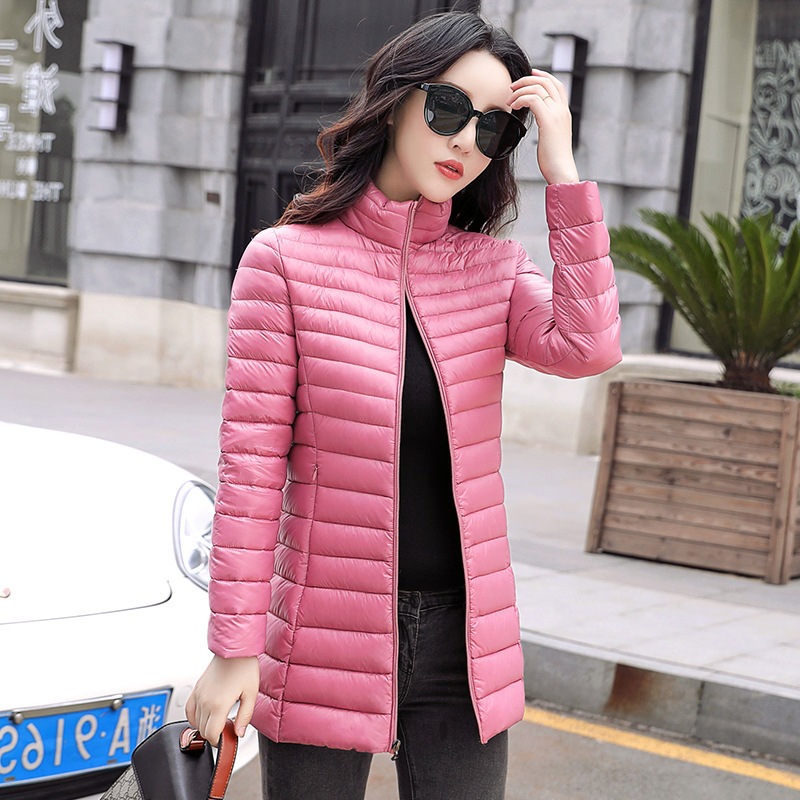 Chaqueta larga ligera de plumón para mujer — estilo coreano ajustado, cálida y elegante para invierno