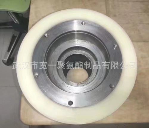 供应湖北荆州工业设备用橡胶滚轮加工包胶挂胶