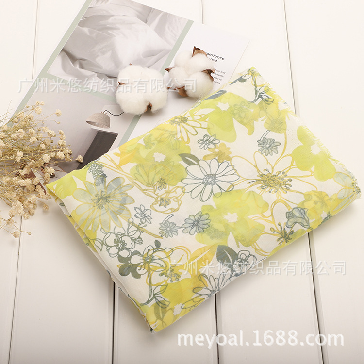 涤棉混纺 明亮小清新碎花   烧花印花工艺 新款时尚夏装面料