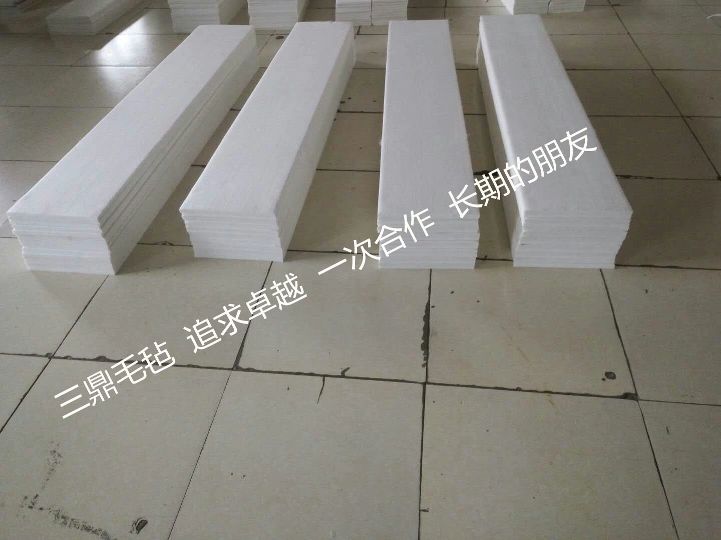 Press the table with felt, felt strip
