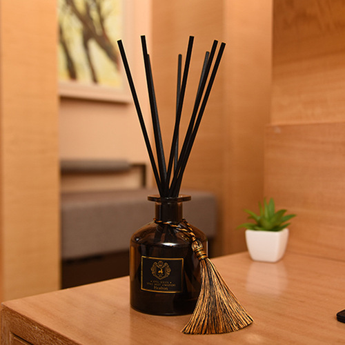 Manufacturer wholesale hotel fireless aromatherapy home aromatherapy set office tassel style large capacity 120ml