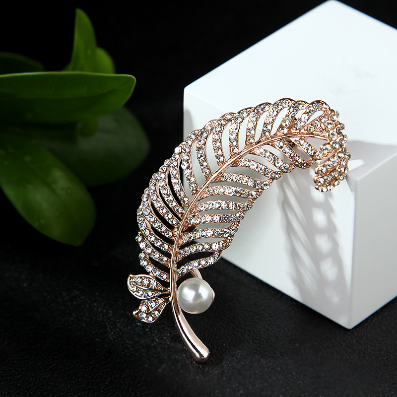 spilla con goccia di olio di piuma, spilla con zircone, spilla da donna, cardigan, semplice, maglione, accessori versatili_voghion.com