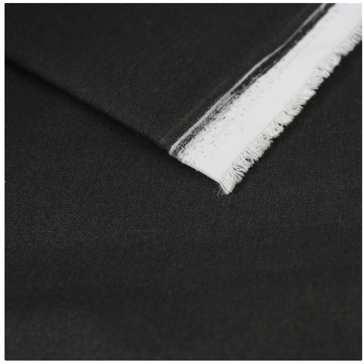 苏州铠纶厂家直供量大从优阻燃黑胶涂层机械防护罩面料