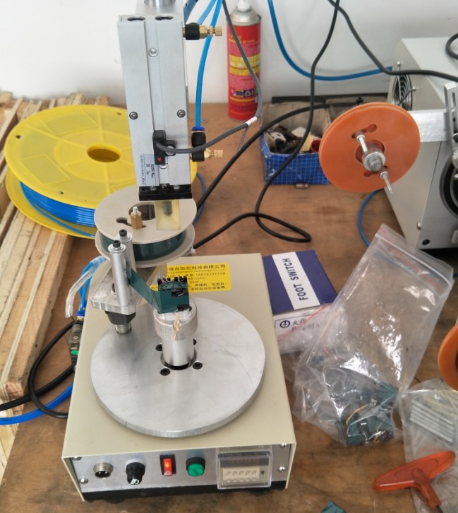 变压器外围胶布半自动包胶机1000RS磁环线圈外围胶带半自动包胶机