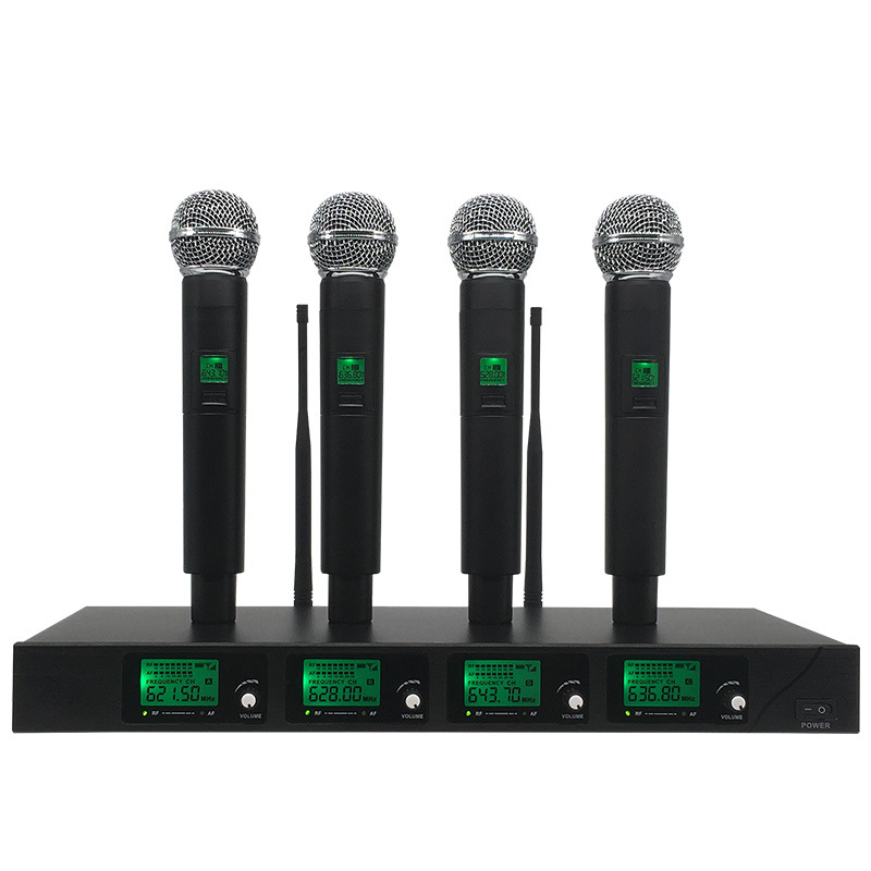 En stock MICRÓFONO INALÁMBRICO arrastrar cuatro condensador de mano cabeza desgaste Conferencia corbata clip segmento u rendimiento del micrófono suministro transfronterizo