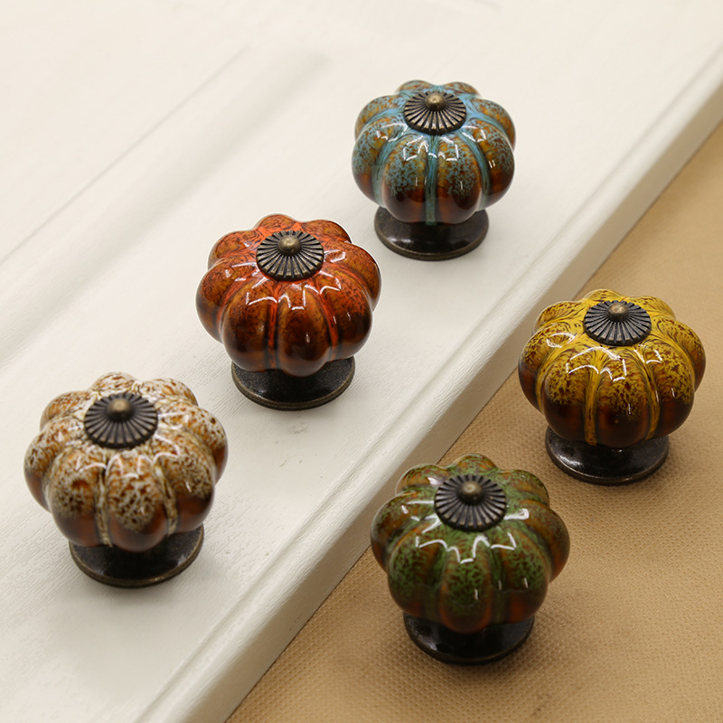 Ceramic factory direct sales European style simple pastoral single hole handle drawer cupboard wardrobe door leopard print ceramic pumpkin handle
