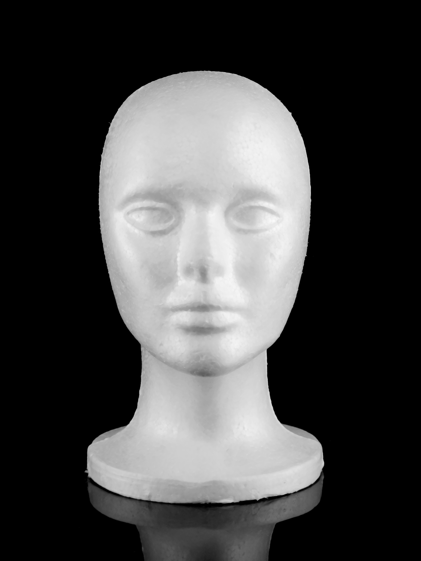 Head model mannequin head / hat and scar...