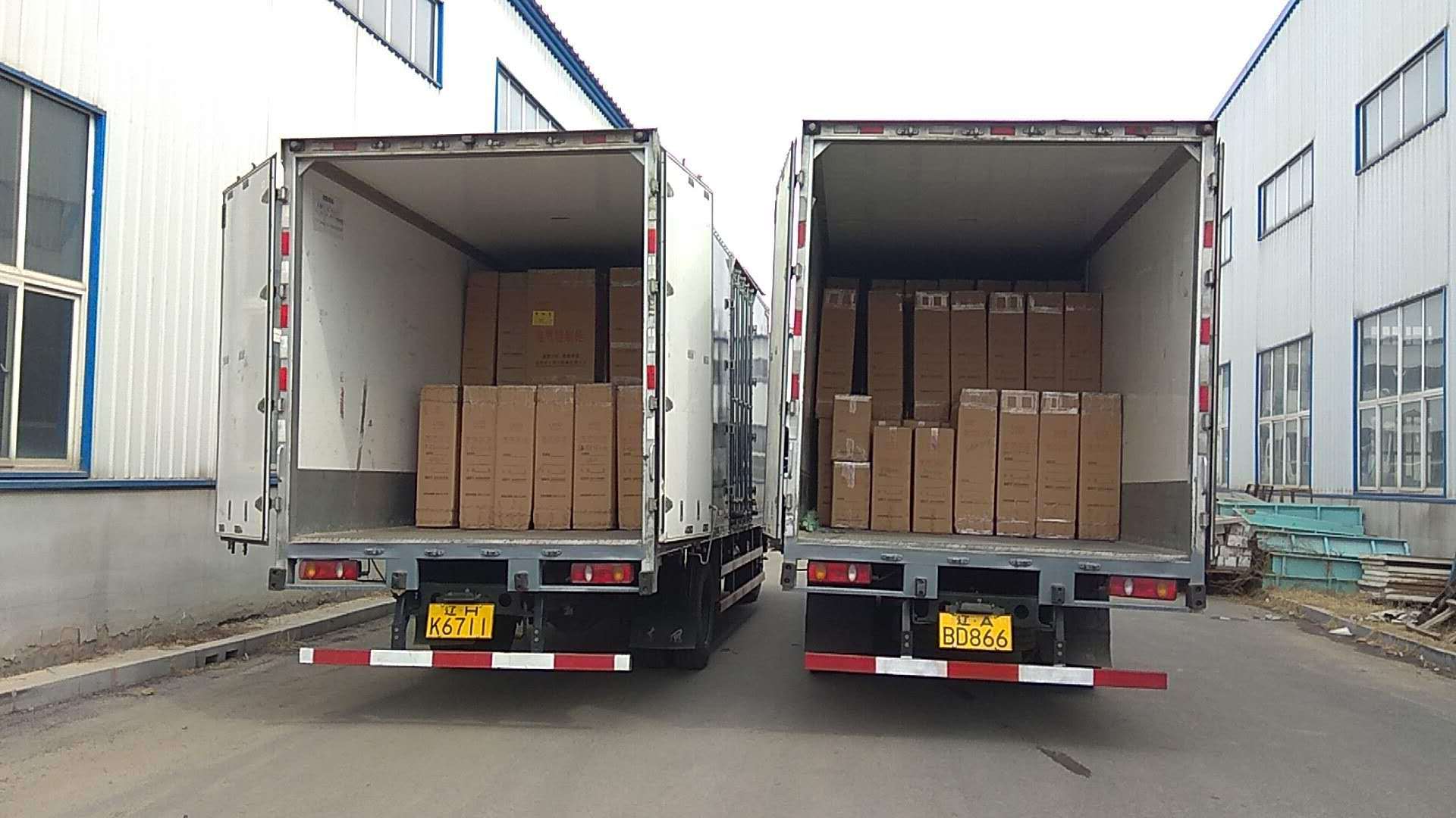 深圳消防巡检柜,消防控制柜,风机控制箱装车照片