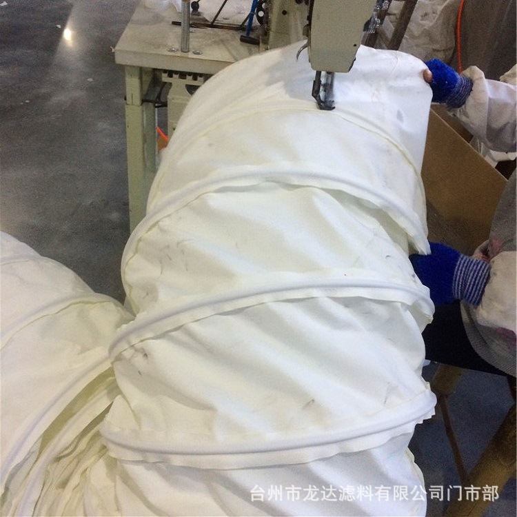 水泥厂伸缩布袋 折皱除尘袋直径32带铁环下料口专用布袋 异性布袋