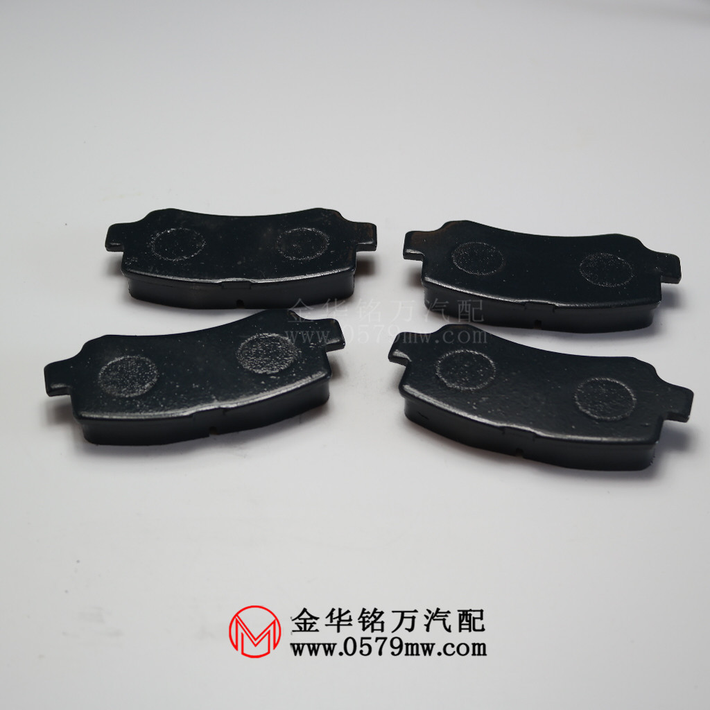 适用于长安之星五菱之光东风小康前刹车片前制动片汽车配件