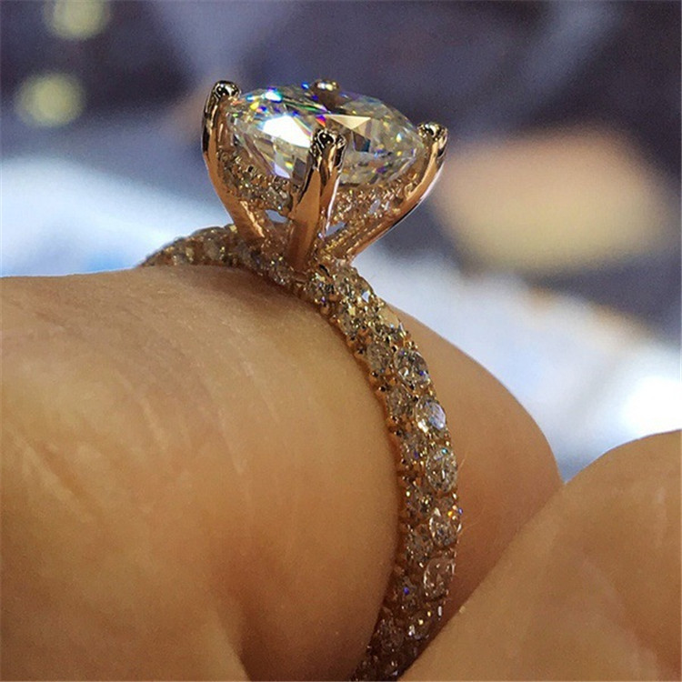 Diamond Engagement Ring For Women Sparkling Round Cut Jewelry_voghion.com