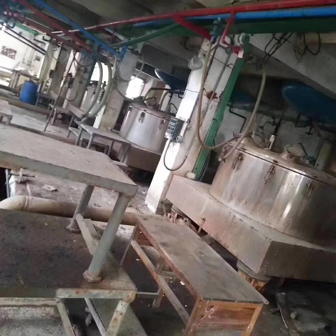 二手1600三足离心机，吊袋离心机 回收二手三足刮刀下卸料离心机