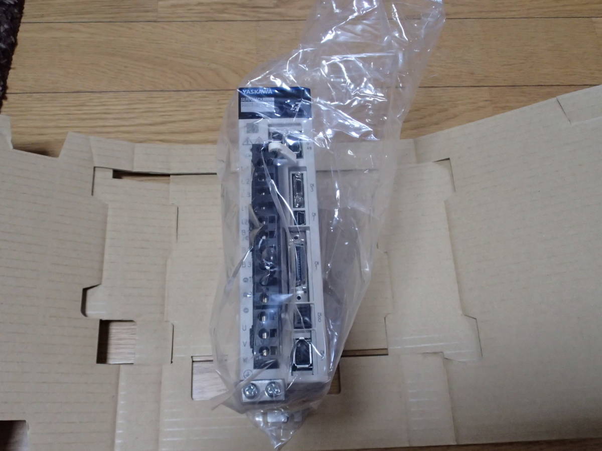 安川伺服驱动器SGD7S-R70A10A 总线型50W 全新原装正品 日本产