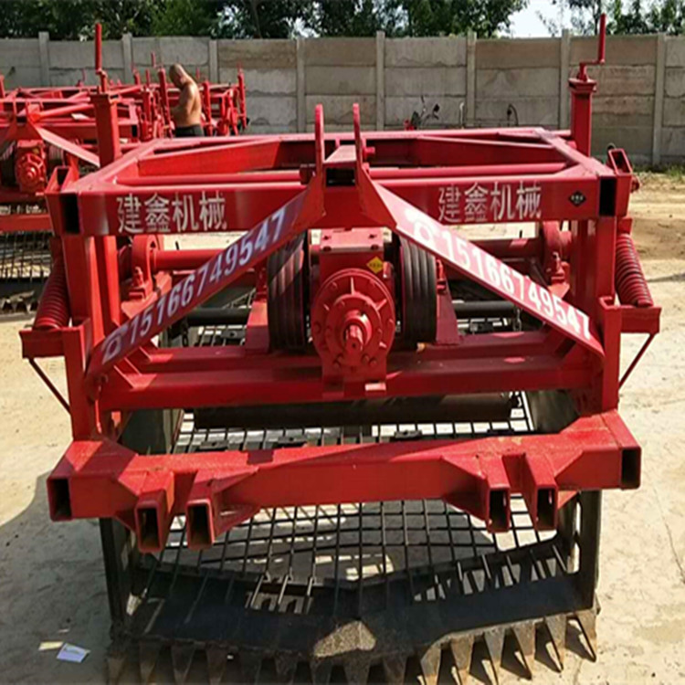 甘肃平凉药材挖掘机新款中药材挖掘机黄芪出药机党参起挖机价格