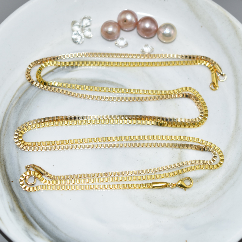 Minimalist necklace, fashionable box clavicle, Venetian chain, men's and women's accessories, straight_voghion.com