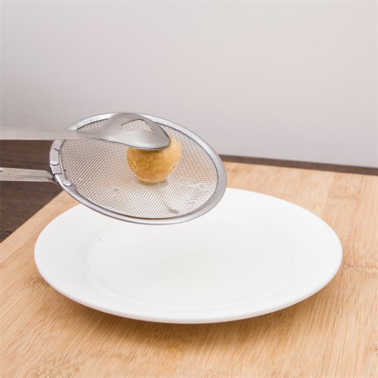 Acero inoxidable dos en uno cocina malla filtro de aceite freír aceite clip cuchara colador