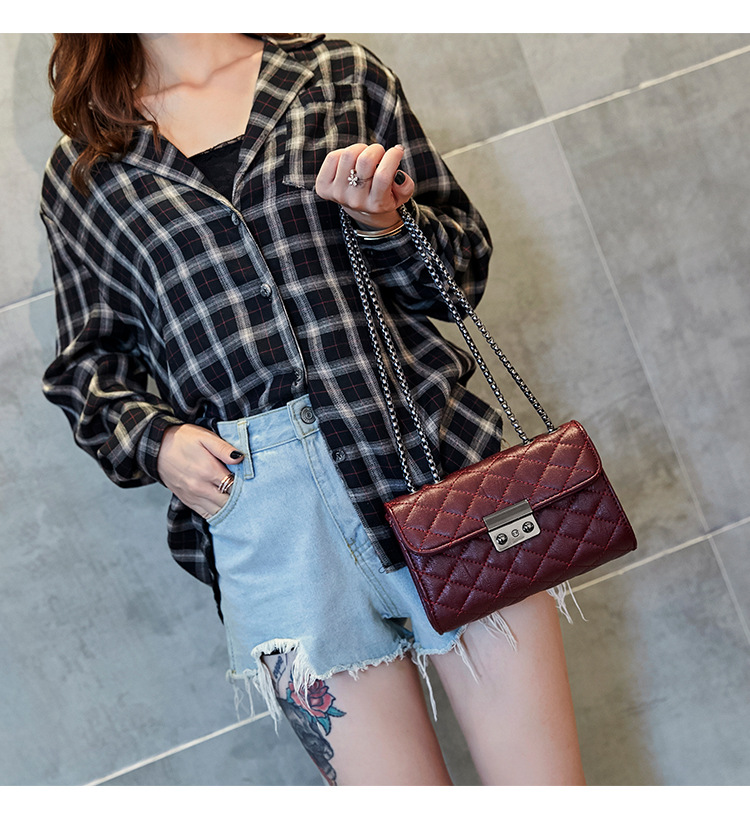 Fashion Lock Rhombus Chain Bag display picture 9