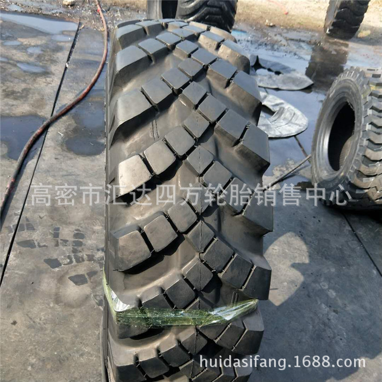 现货供应13-20 13.00-20 12.5-20 15.5-20重型 越野卡车轮胎 批发