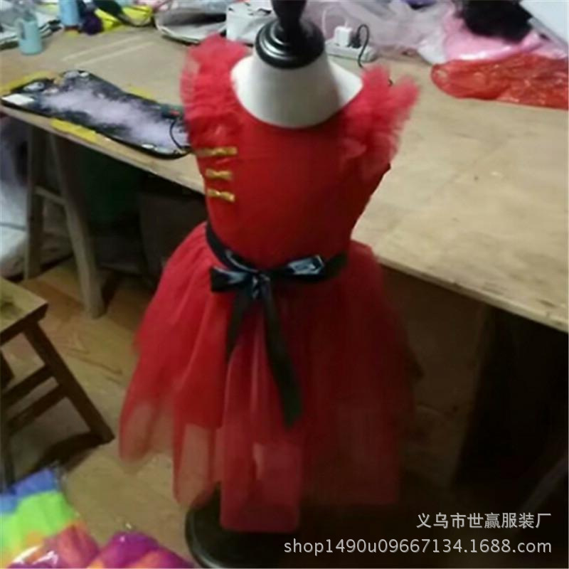 E10E0BF9E6951F3681B5F2C0D3BD2D