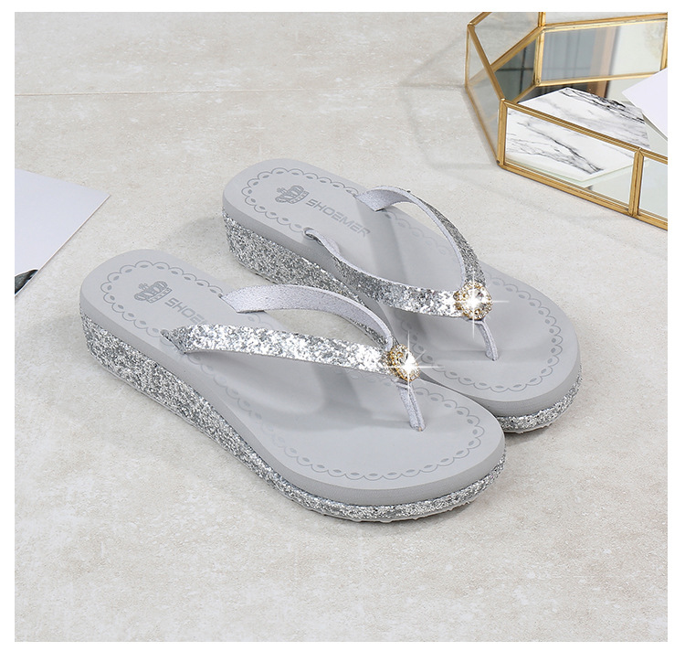 Women's Casual Solid Color Sequins Rhinestone Round Toe Flip Flops display picture 11