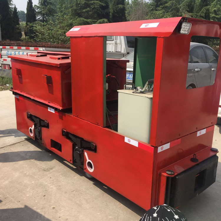 山东矿用电机车生产厂家 矿用电机车配套设备 电机车配件价格