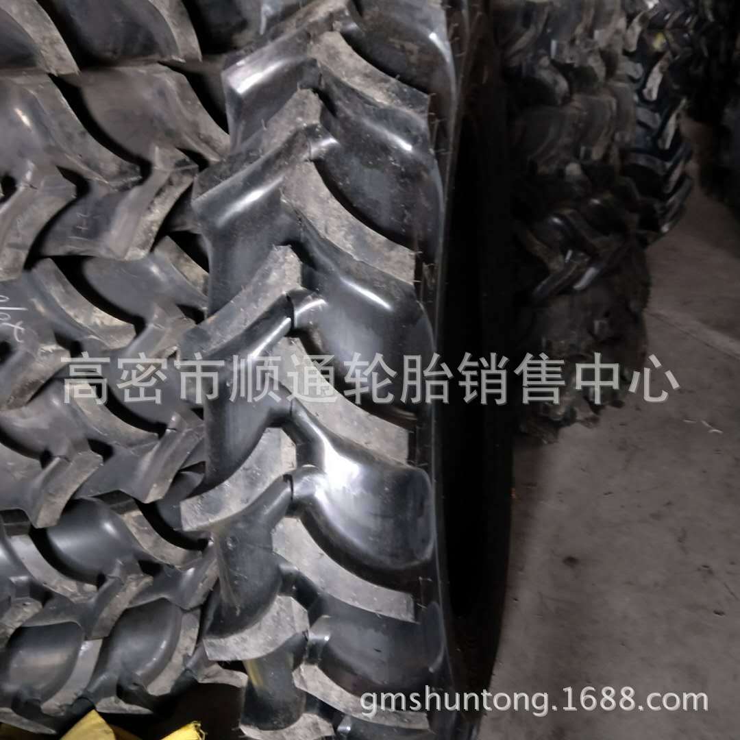 农业拖拉机轮胎11/12-38农用人字花纹轮胎12.4-48 12.4-54