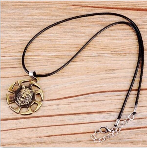 Wolf Head Wind Wheel Pendant Necklace For Men Titanium Steel Punk_voghion.com