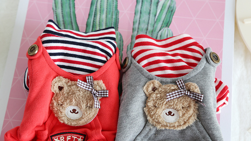 熊彩条背带四脚衣