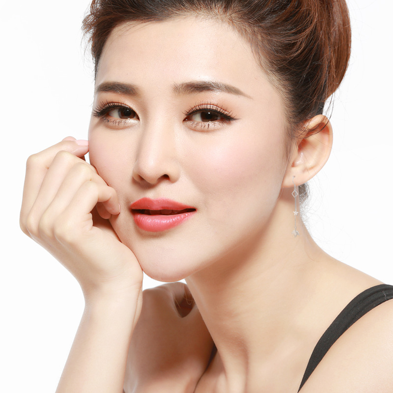 Pendientes de borla de plata esterlina s925 para las mujeres Corea del Sur elegante estrella hoja de arce pendientes largos diseño de moda sentido nicho pendientes