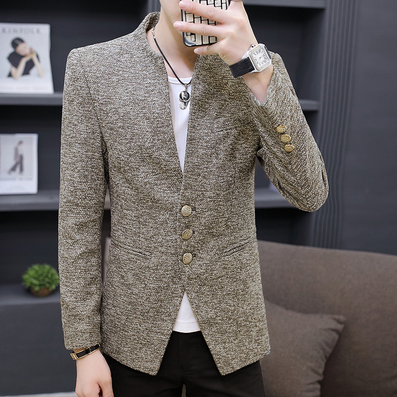 小さいスーツの男性のカジュアルな個性は身を修めて格好が良い潮流の韓国版の青年の秋の上着の2018新型のスーツの男性服を着ます。