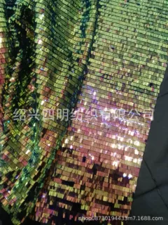 新款幻彩色3乘9小刀片珠片绣,长方形亮片布,长条片礼服舞台服