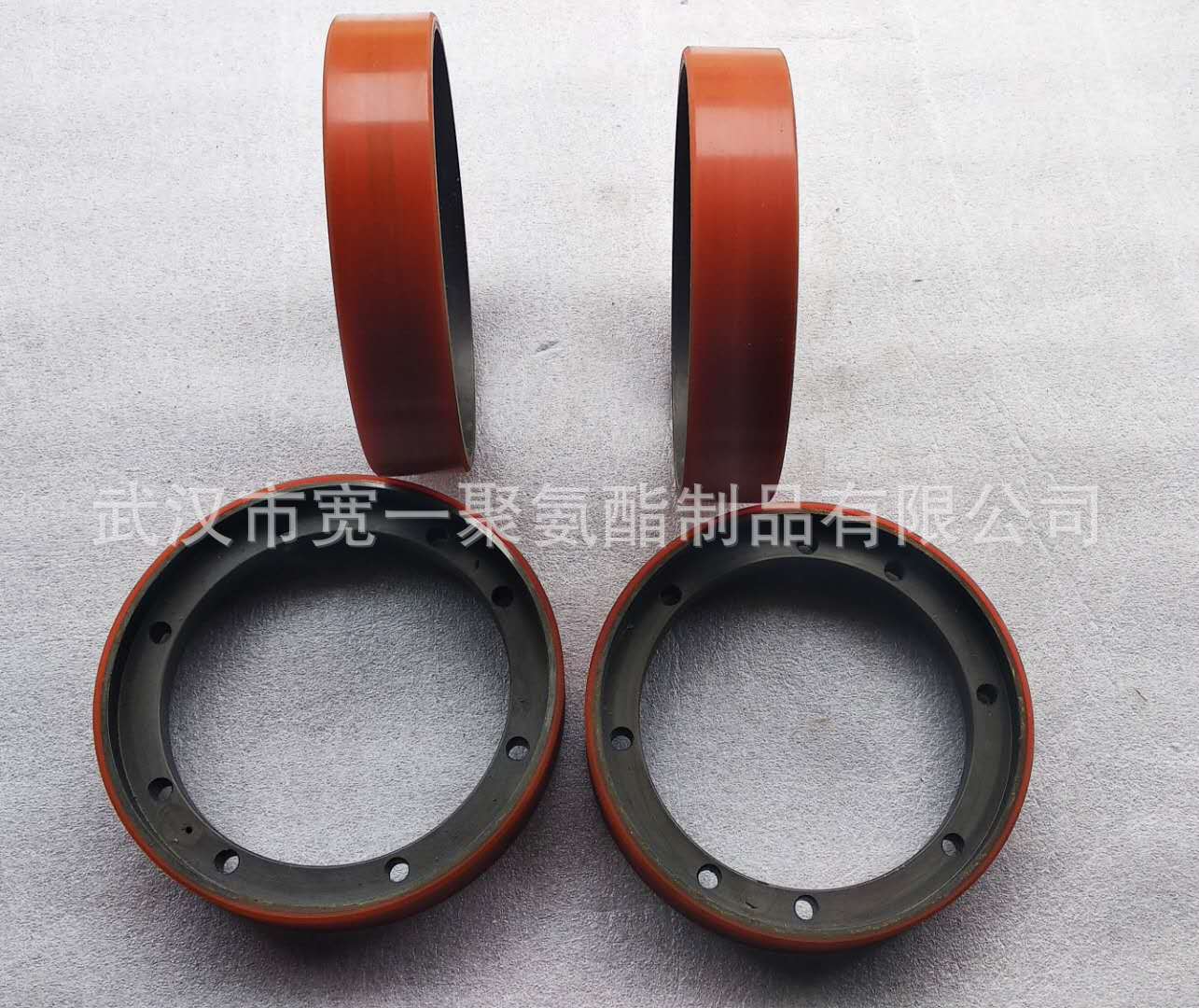 供应内蒙古非标设备用胶轮包胶加工，滚轮包胶加工，聚氨酯包胶