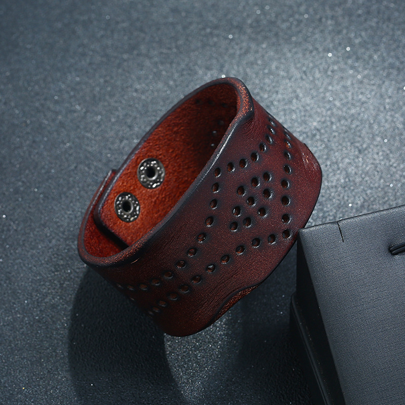 Vintage odinis apyrankė su pakabukais plati cowhide stiliaus_voghion.com