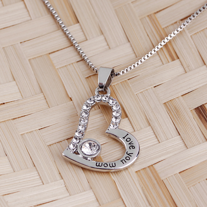 Love Diamond Necklace Mother&#39;s Day Gift Love You Mom Necklace Yiwu Nihaojewelry Wholesale display picture 6