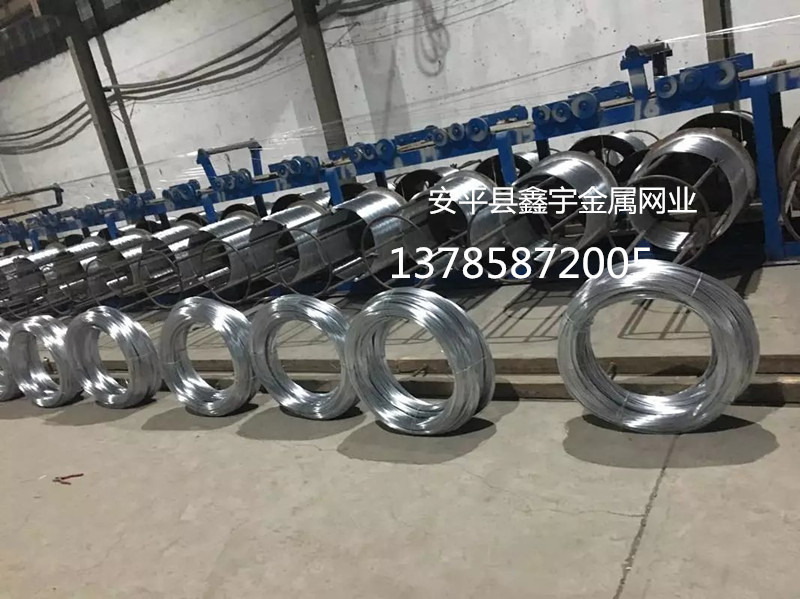 厂家供应热镀锌钢丝，镀锌改拔丝，小盘丝