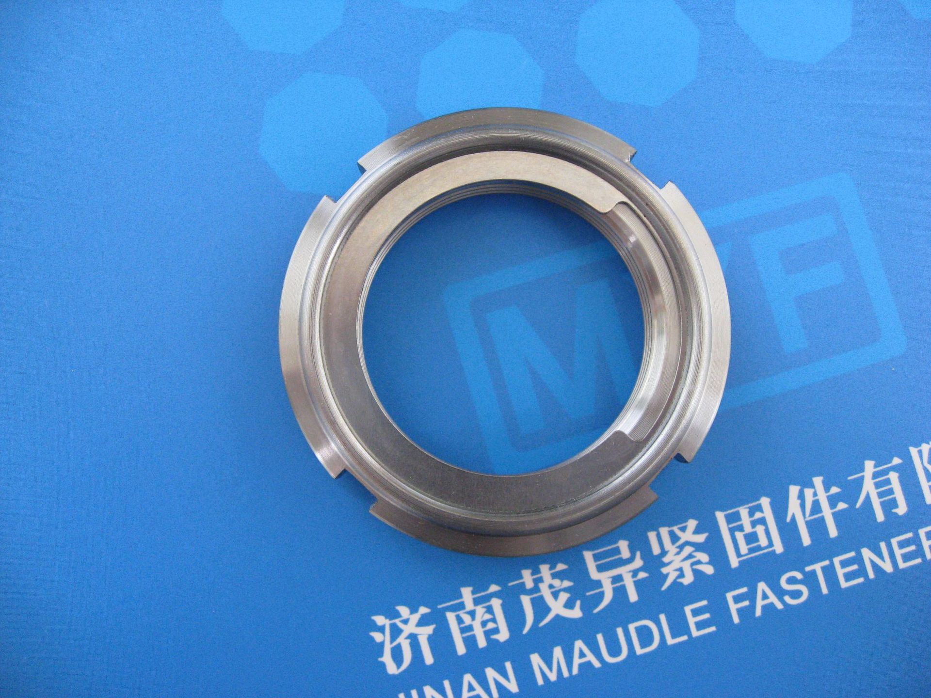 不锈钢全金属插片自锁紧圆螺母