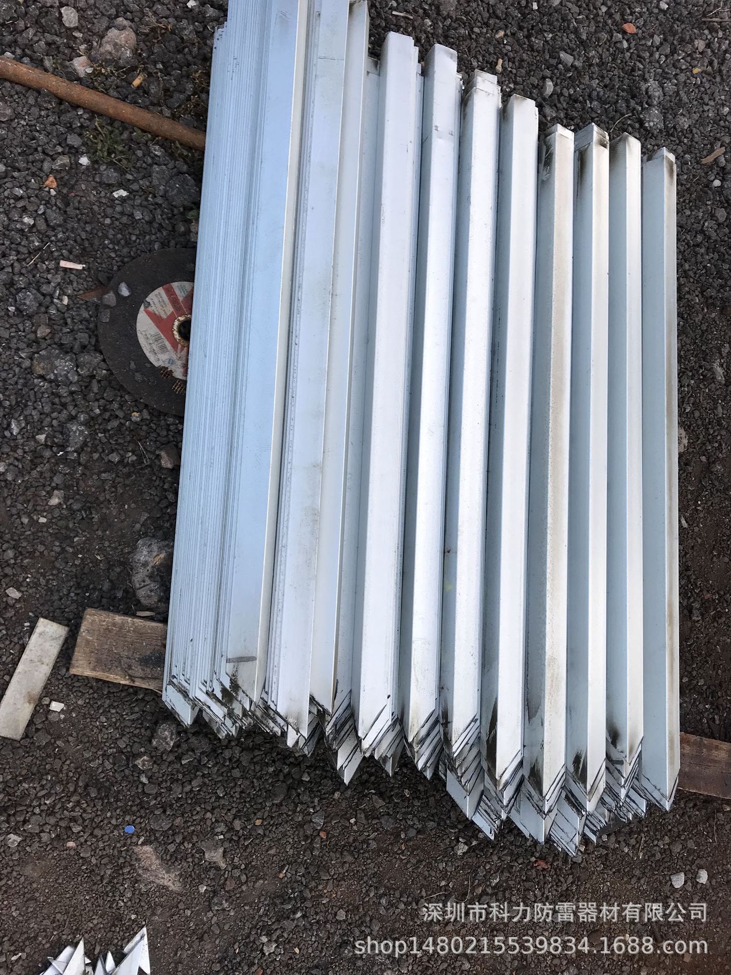 角钢角铁接地桩 镀锌接地桩 防静电接地桩 接地镀锌角钢 带线